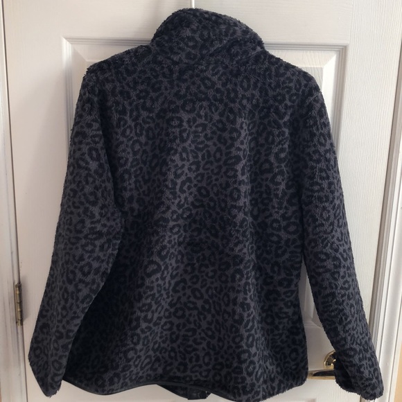 TORRID NWT Faux Shearling leopard print gray zip front jackets- size 2x … - Picture 12 of 12